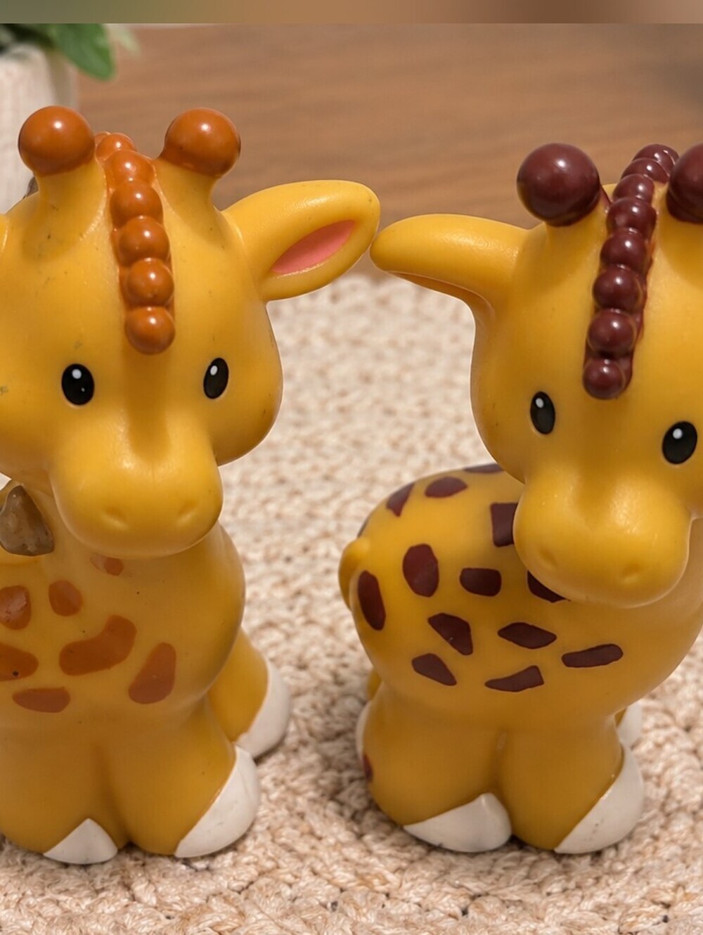 Vintage Little People Giraffe Set of 2 Animal Figures Fishe Price”